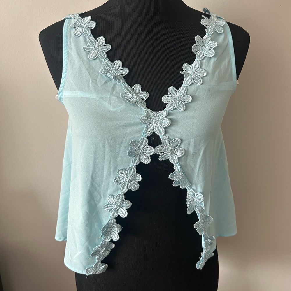 Light Blue Floral Lace Trim Tank Top